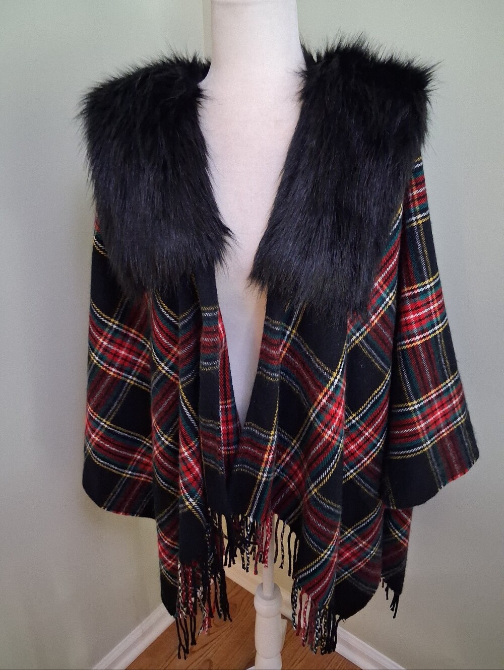 J Crew Tartan Plaid Cape Wrap Faux Fur Collar